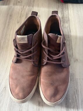 TOMS Men's Brown Leather Chukka Boots